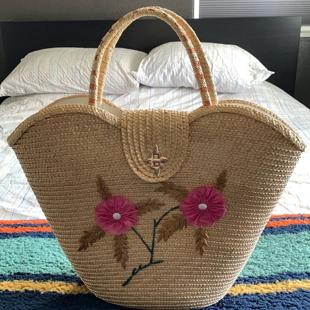 Vintage Floral Embellished Rafia Tote Bag